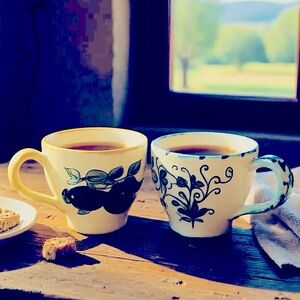 Hand-Painted vintage Italian Ceramic Espresso/Coffee Mugs Set of 2 – 3.25”